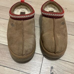 UGG Kids Tan and Red Slippers Size US4 EU 36